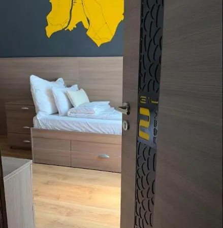 E14 Grand Apartment *