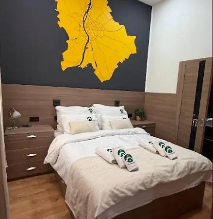 E14 Grand Apartment *