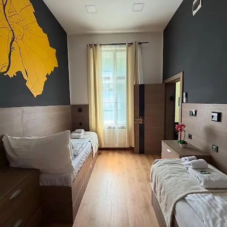 E14 Grand Apartment