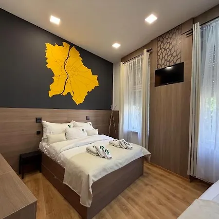 E14 Grand Apartment